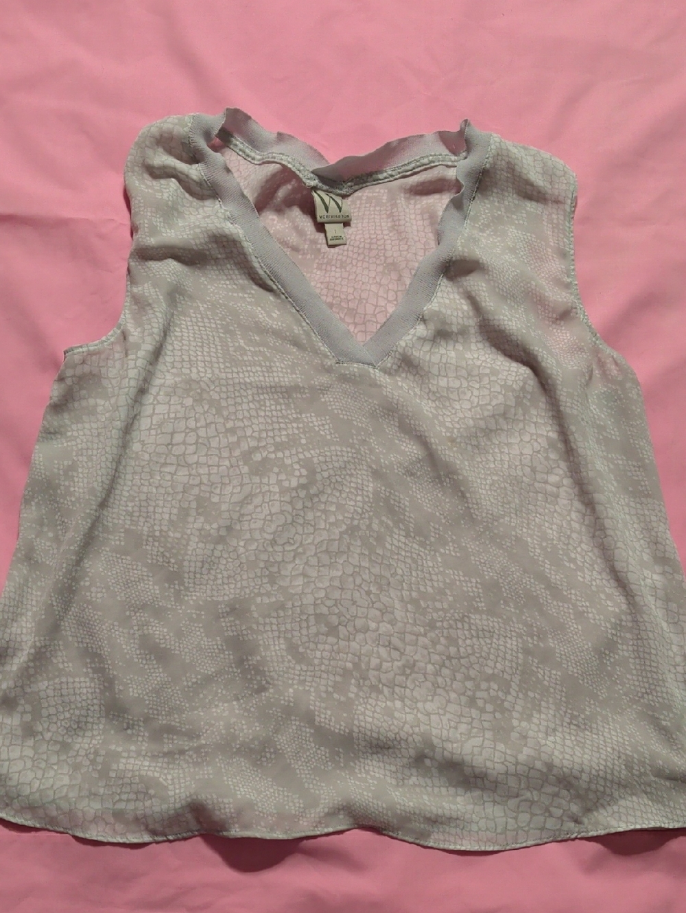 Worthington Light Gray V-Neck Sleeveless Camisole‎